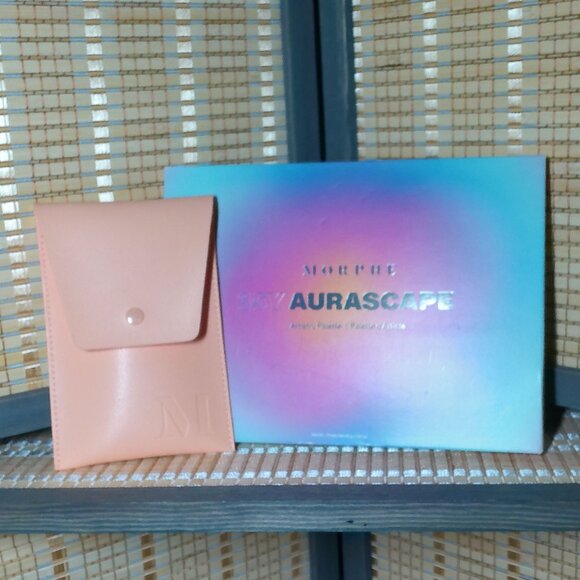 Morphe 35Y AURASCAPE Artistry Palette and Brush Set Bundle - Picture 4 of 6